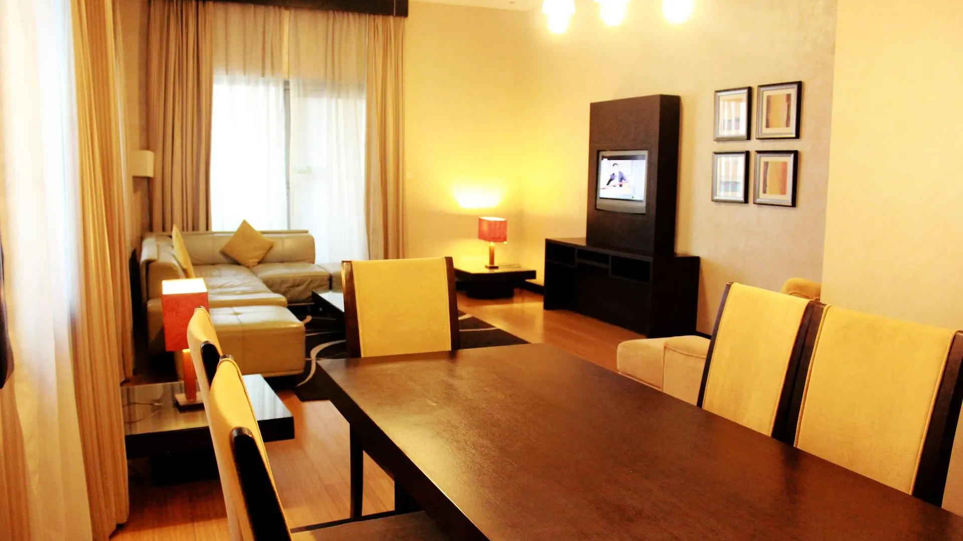 Apartmanhotel Tulip Creek Hotel Apartments Dubaj