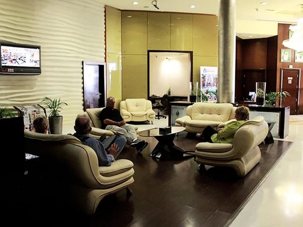 Tulip Creek Hotel Apartments Dubaj Apartmanhotel