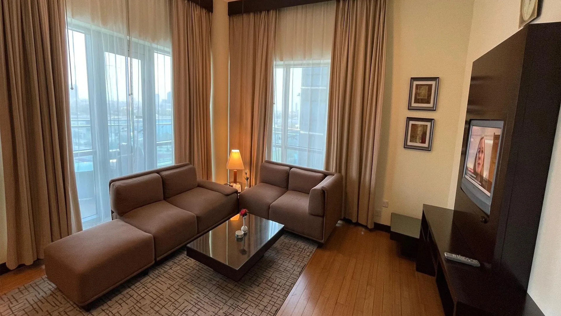 Tulip Creek Hotel Apartments Dubaj Apartmanhotel
