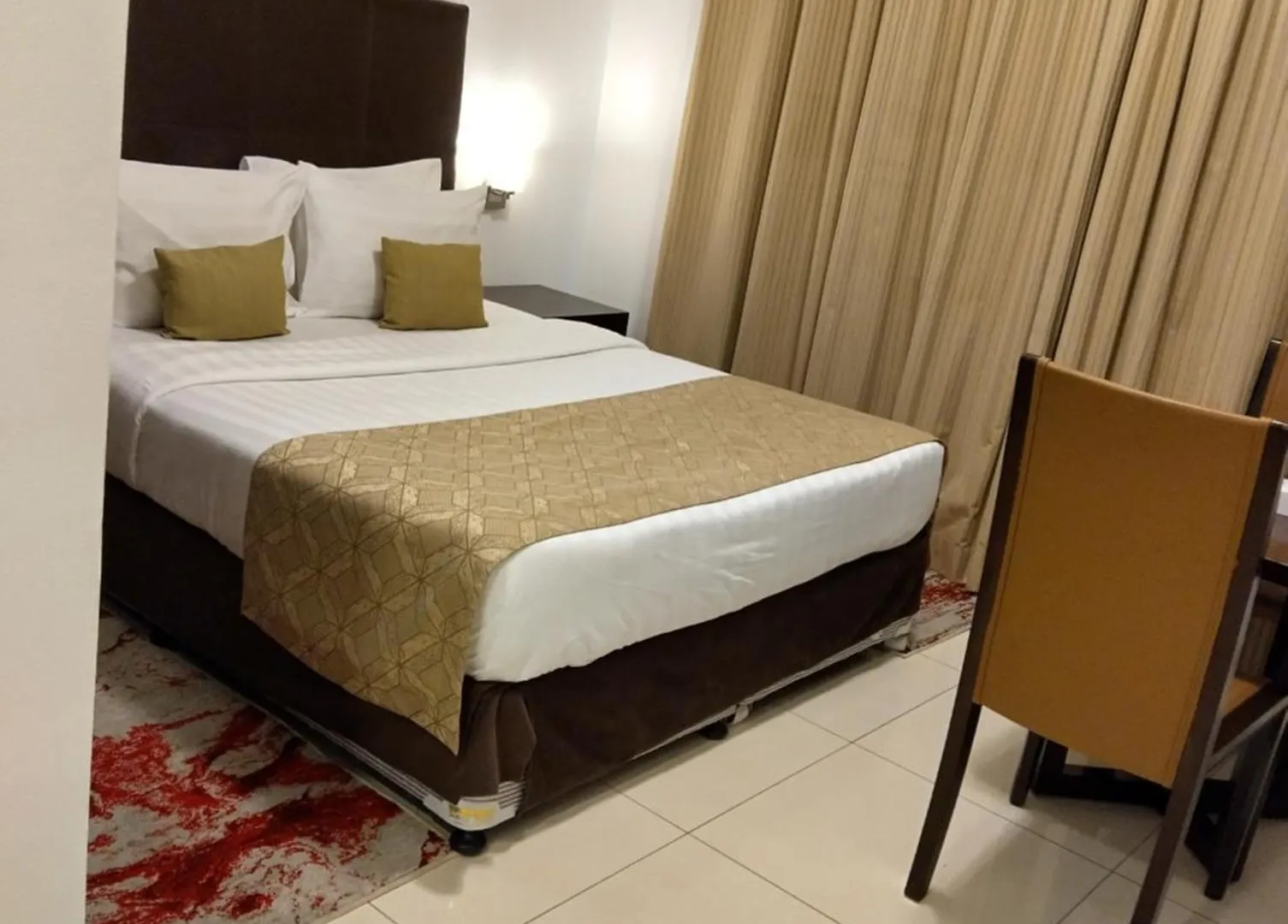 Tulip Creek Hotel Apartments Dubaj 4*,  Egyesült Arab Emírségek