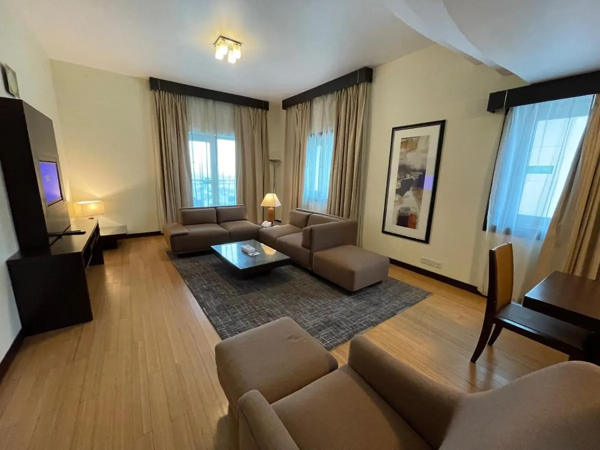 Aparthotel Tulip Creek Hotel Apartments Dubaj