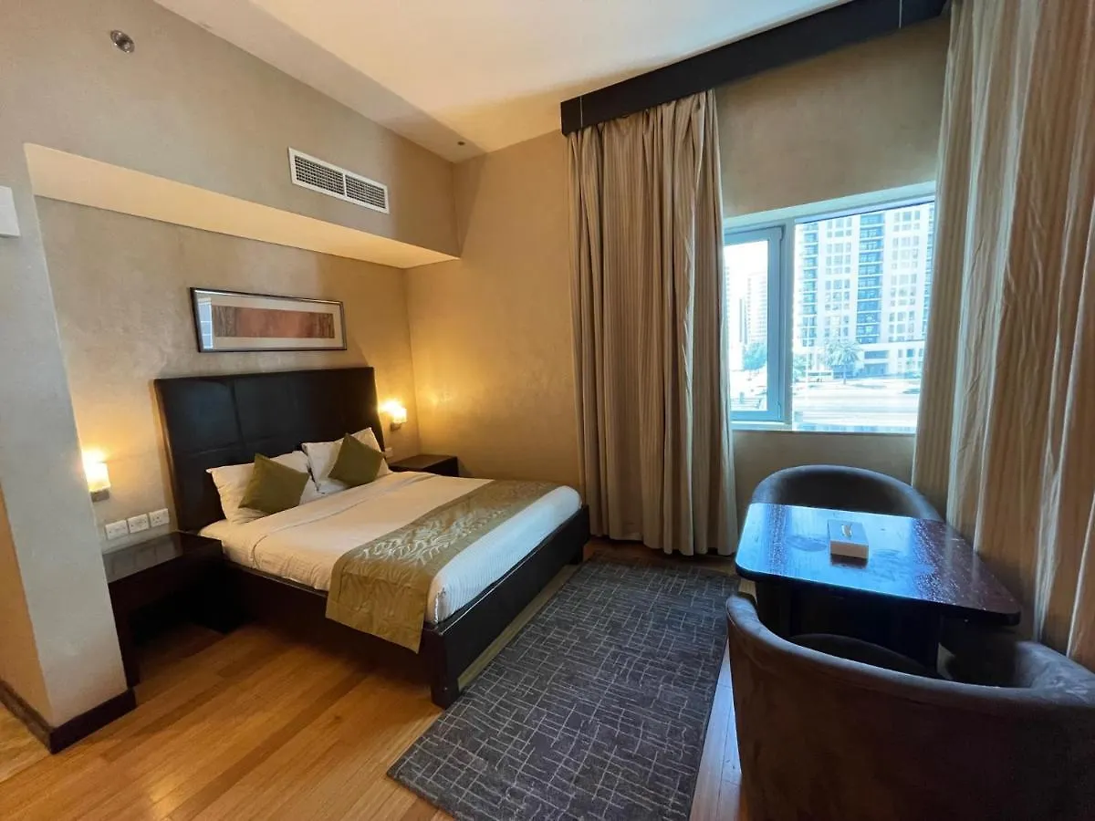 Tulip Creek Hotel Apartments Dubaj 4*,