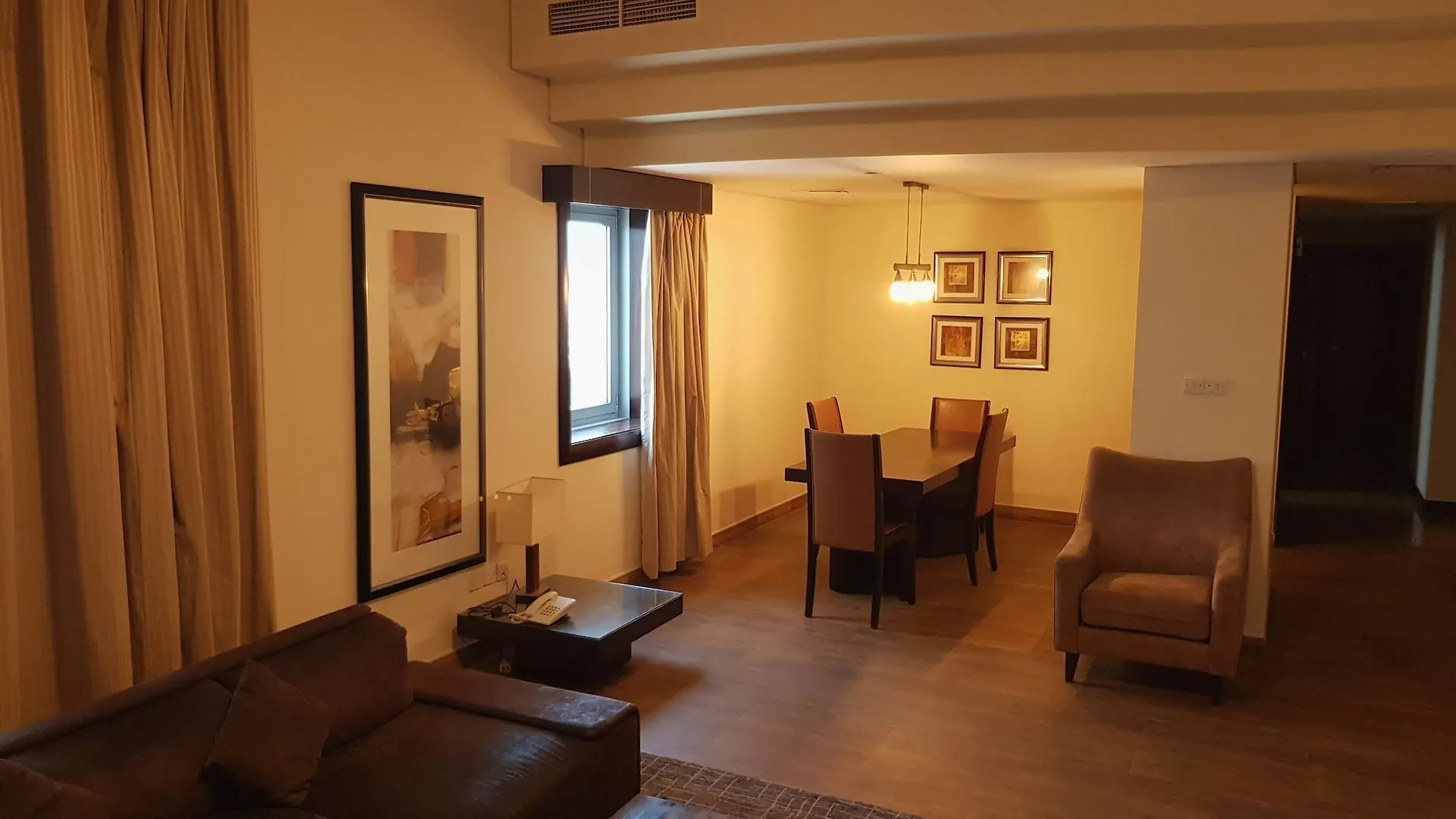 Tulip Creek Hotel Apartments Dubaj 4*,  Spojené arabské emiráty
